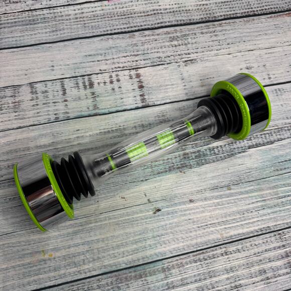 Shake Weight 3 Lbs Green Timer & Counter Exercise Arm Workout Shoulders Chest - Picture 1 of 3